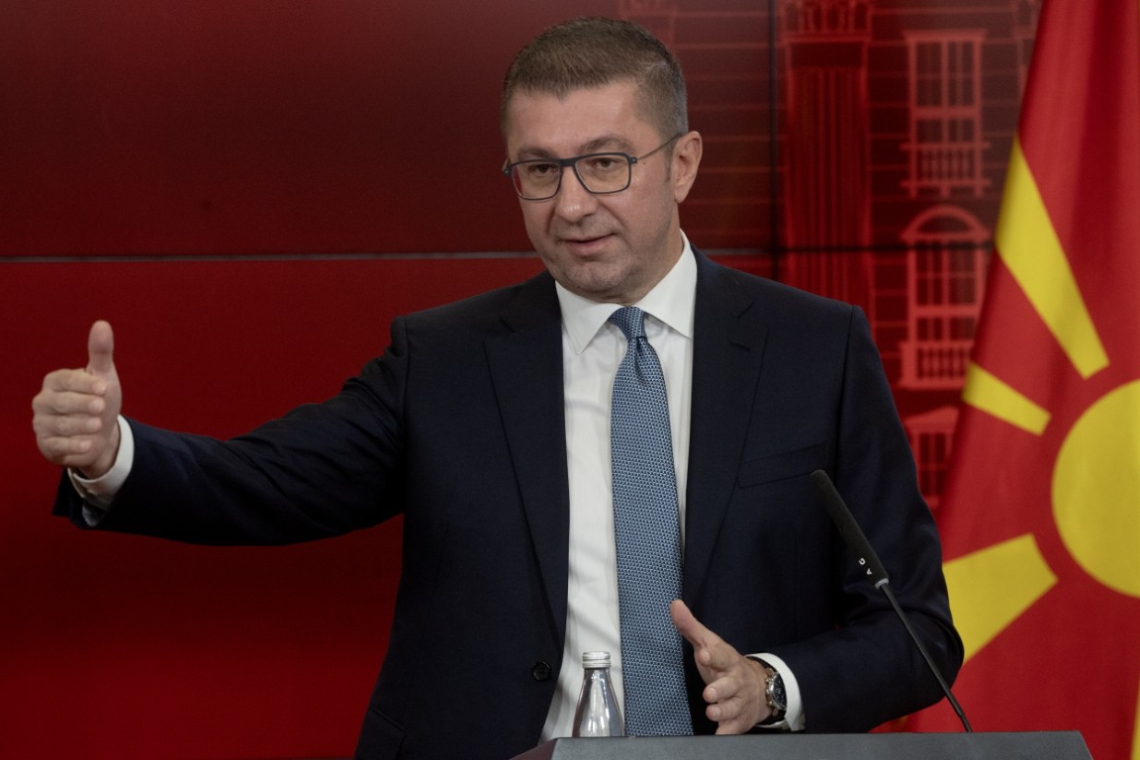 Премиерът на РС Македония: Ще се борим жестоко