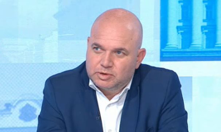 Владислав Панев: Достъпът до лесни пари може да ни вкара в сценария на Гърция от 2008-а
