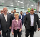Фон дер Лайен: ВМЗ-Сопот ще открие 1 000 нови работни места