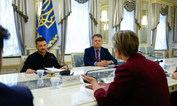 Зеленски: Спряхме руското настъпление в североизточна Украйна, няма да разменяме Донбас за празни обещания