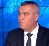 Земеделският министър: Водният ресурс не е управляван правилно години наред