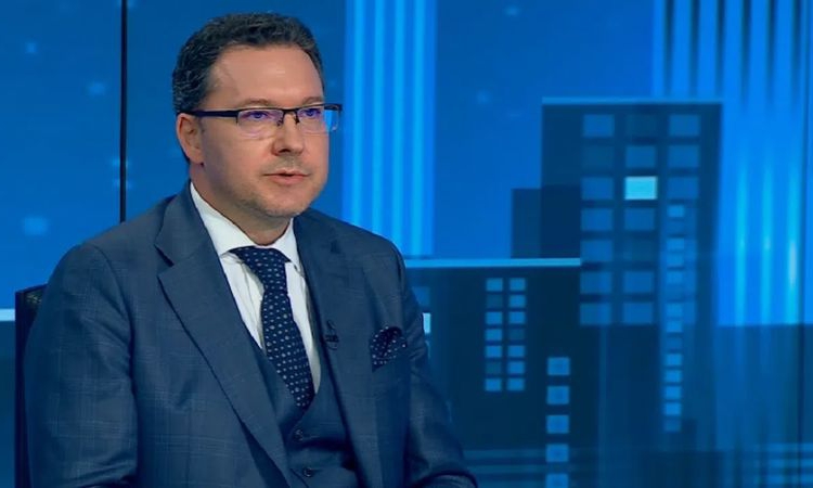 Даниел Митов за вчерашния вот на недоверие: Беше като фейсбук пост с тролски коментари