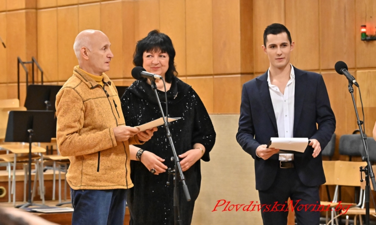 PlovdivskiNovini.bg и фотографът ни Любомир Аргиров бяха отличени за &quot;Фотожурналистика&quot; на годишните награди на Съюза на българските журналисти