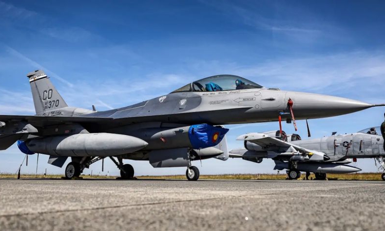 България ще поиска разсрочване на плащанията за американските изтребители F-16