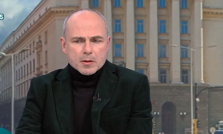 Доц. Чолаков: Върви се към предсрочни избори, ИТН и БСП трудно ще влязат в следващия парламент
