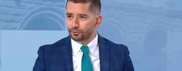 Слави Василев: Отговорността на Румен Радев не чука на вратата, а направо ще я счупи