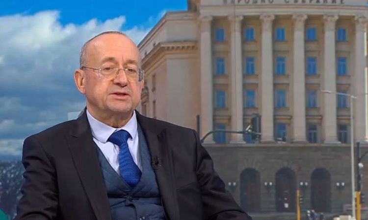 Цветан Симеонов: Удължителният бюджет е по-добър, защото ще раздава само постъпили в хазната пари