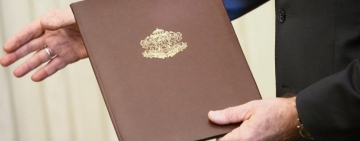 Президентът връчва втория мандат на ПП-ДБ