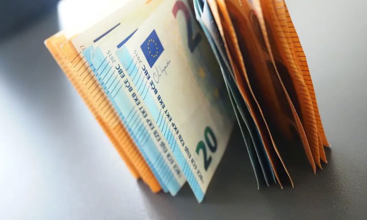 Близо 60% от левовете вече не са в обращение