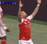 Арсенал се наложи над Интер в Милано