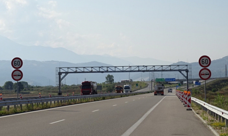 Тол таксите скачат с над 100%