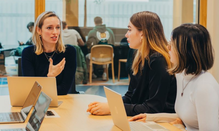 Интеграл България представя предимствата на университетите по приложни науки на специално виртуално събитие