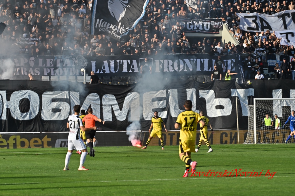 На живо: Локомотив - Ботев 1:0, гол на Умарбаев