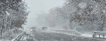 Облаци, дъжд и сняг днес, опасност от поледици