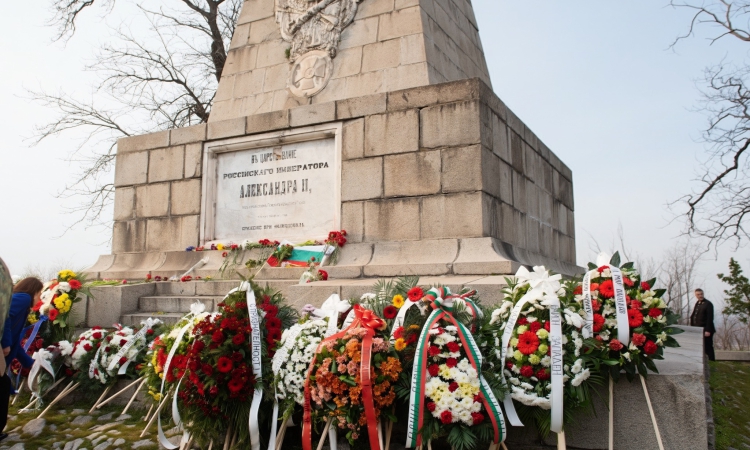 Стотици пловдивчани почетоха 148-та годишнина от Освобождението на България и Националния празник -  3 март 