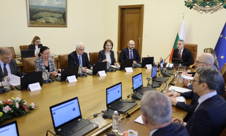 Земеделският министър обяви началото на акция "Чиста храна"