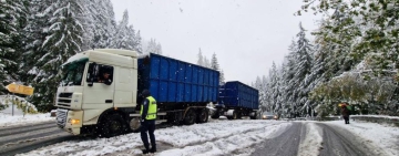 Проходът Превала е затворен за камиони