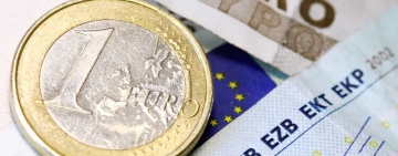 Цените на едро на повечето основни хранителни стоки, плодове и зеленчуци продължават да се повишават и тази седмица