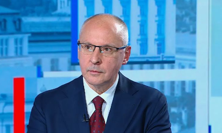 Станишев: Поведението на ПБ е "даваме ляв мигач и завиваме надясно"