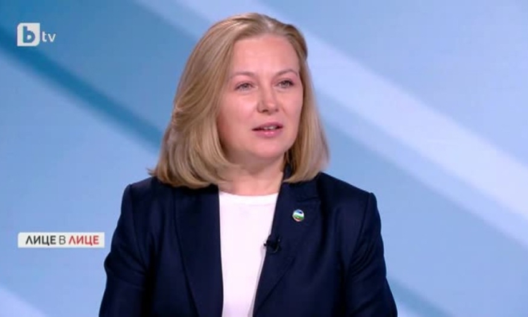 Надежда Йорданова: Демокрацията умира зад затворени врати