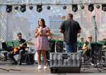 Концерт на Биг бенд Пловдив със солистка Едит Унджиян и 12-годишната Теди зарадва пловдивчани в празничния ден
