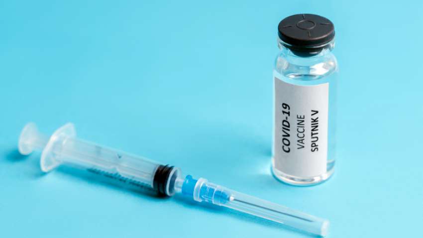 За кого са препоръчителни адаптираните COVID ваксини?