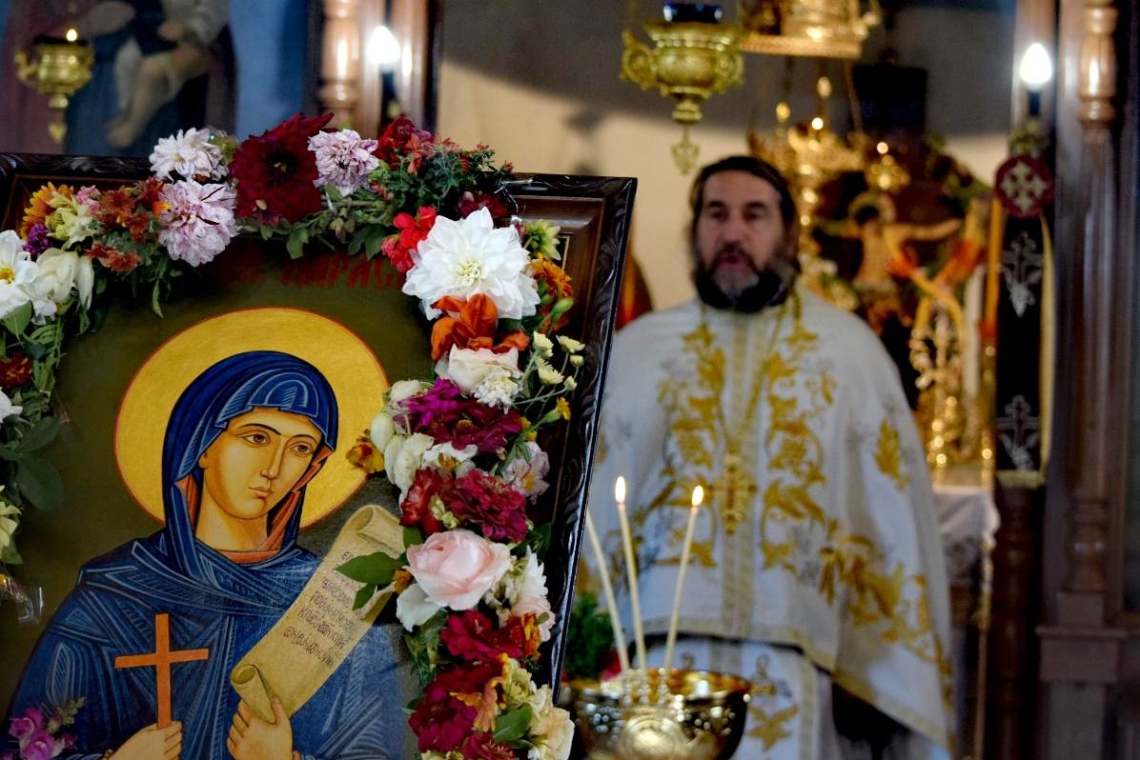 С литийно шествие и курбан отбелязаха храмовия празник на „Св. Петка Преподобна“ в Трилистник 