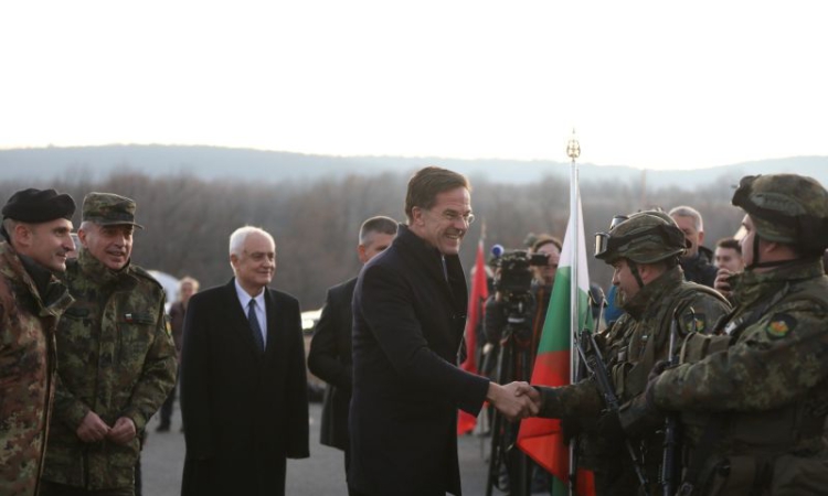 Марк Рюте: Нито една държава не е задължена да подписва споразумението с Украйна