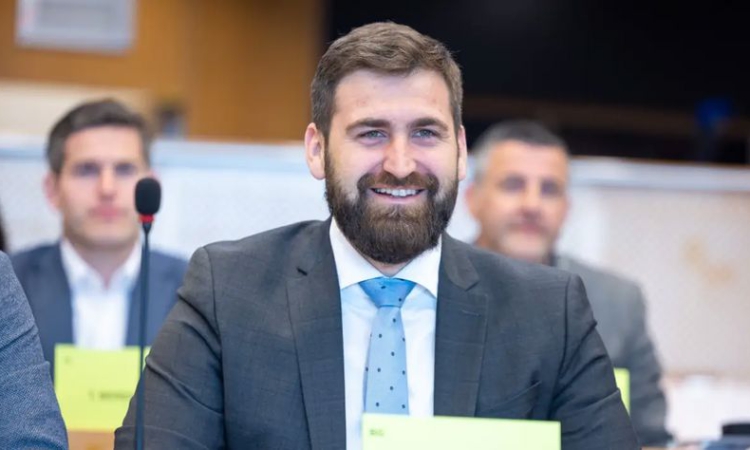 Андрей Новаков: Войната ни е вече до главите