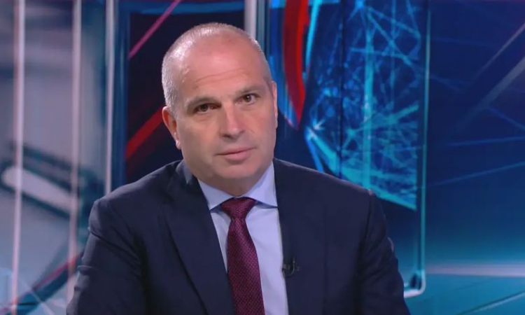 Гроздан Караджов обеща: До 2029 г. планираме да завършим всички ремонти по железопътната мрежа