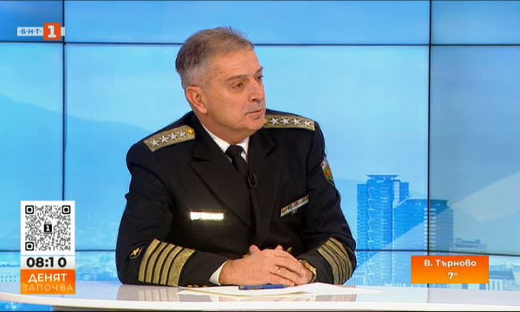 Адмирал Ефтимов: F-16 има малък технически проблем
