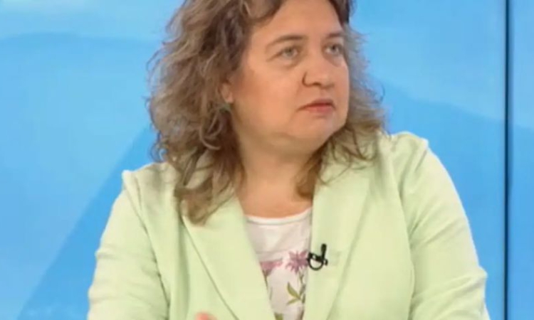 Киселова върна като &quot;недопустимо&quot; предложението на Радев за референдум
