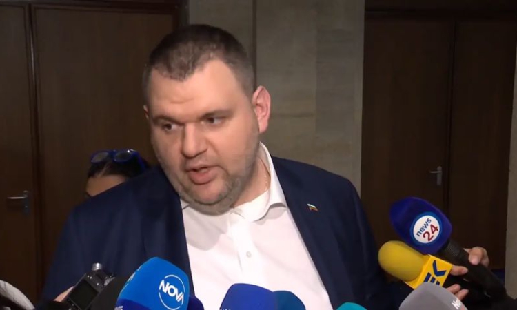 Пеевски: Искам да попитам ПП-ДБ, да дадат обяснения за имунитета на техния евродепутат, сигурно пак аз съм го направил