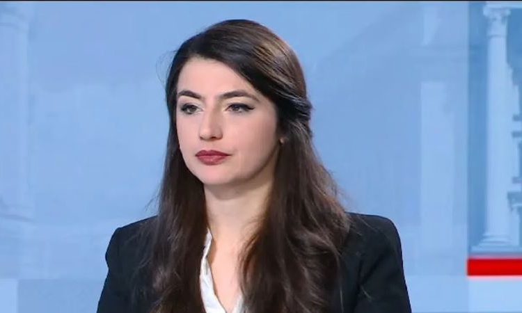 Лена Бориславова: Даниел Митов не е подготвен да ръководи силовото министерство