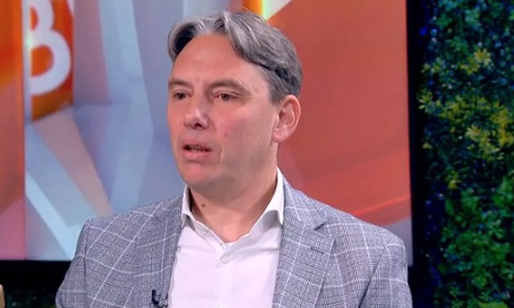 Васил Пандов: Даниел Митов е избран от Пеевски