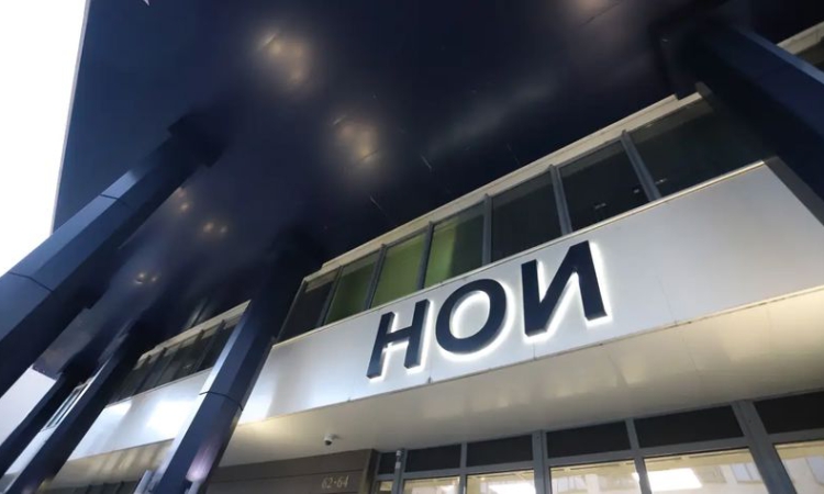 Вдигат пенсиите до дни