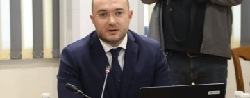 Министър Георгиев: Измамници върнаха апартамента на жена след намеса на държавата
