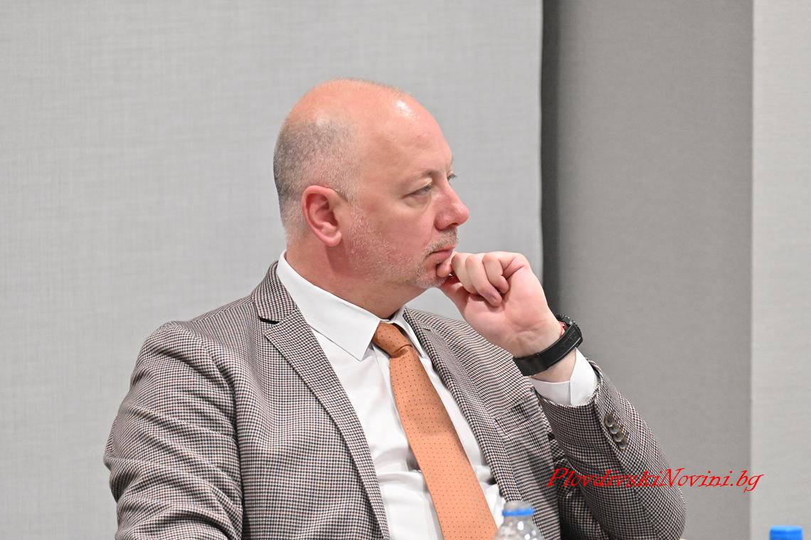 Росен Желязков: Амбицията на правителството е промените в Закона за еврото да бъдат приети до края на другата седмица