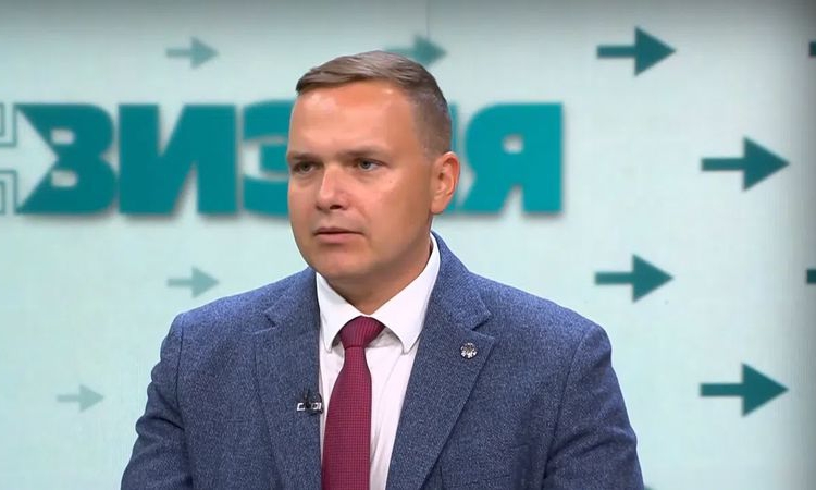 &quot;Просто сменяме валутите, а те не са част от ценообразуването&quot;: Веселин Ангелов гарантира, че еврото няма да оскъпи застраховките
