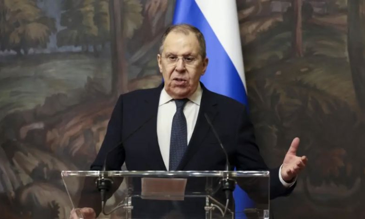 Лавров: Ексхумацията на телата на съветски войници в Лвов показва дивашката деградация на Киев