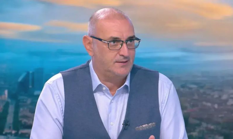 Керемедчиев: Русия протакаше започването на сериозни преговори, за да спечели повече на бойното поле
