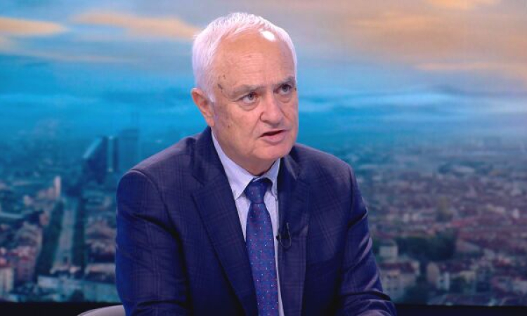 Запрянов: Не можем да посочим дати за пристигането на F-16 заради сложното планиране на полети от САЩ