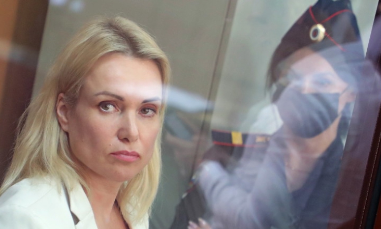 Русия обяви Марина Овсянникова за чуждестранен агент