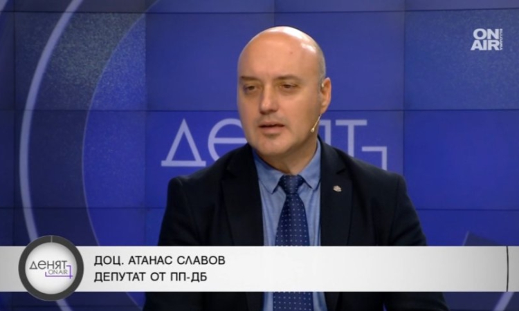 Атанас Славов: Държавата се управлява по телефона и с SMS-и