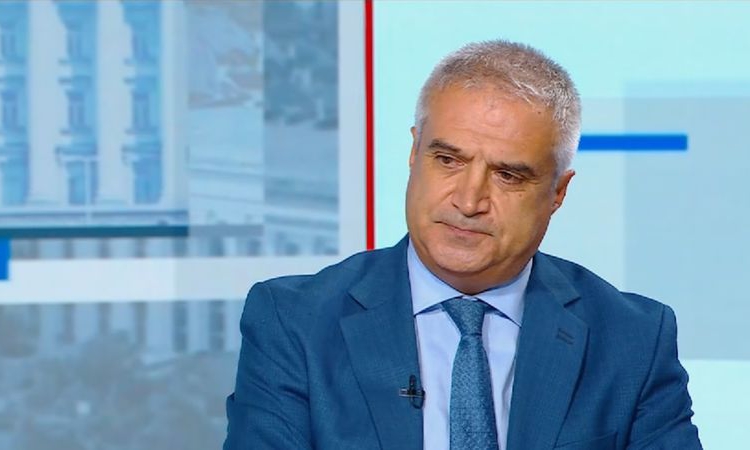 Шефът на АИКБ: Въпросът със санкциите срещу "Лукойл" е всичко друго, но не и безобиден