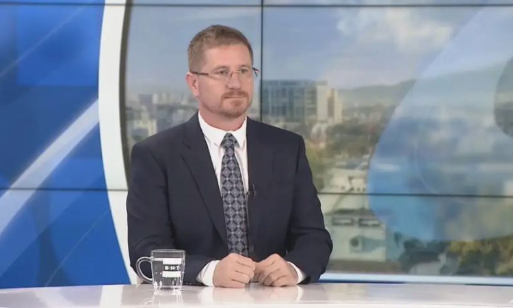 Димо Дренчев, "Възраждане": Криe се реалният дефицит, банковият сектор трябва да плаща повече