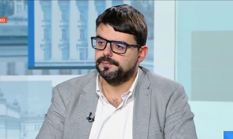 Мартин Владимиров: ЕС вероятно също ще наложи санкции на „Лукойл“