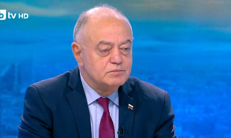 Ген. Атанасов: Това е бюджет на чантаджиите, на държавната администрация