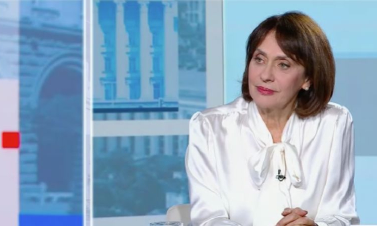 Надежда Нейнски за еврозоната: Президентът се възползва от страховете на хората