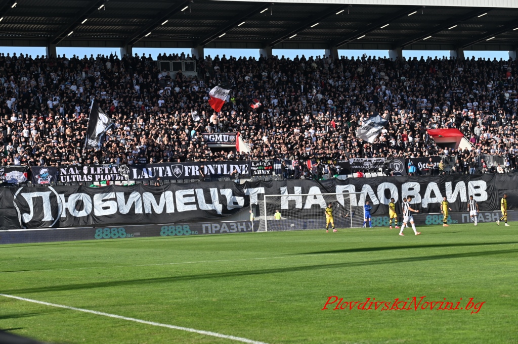Фенклуб Локомотив: Куче, което ни е хапало, все е побеснявало